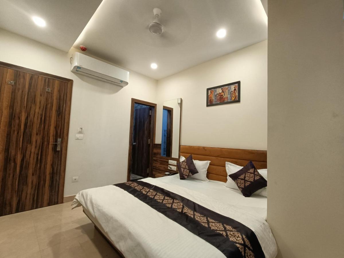 Hotel Vrinda Inn Udaipur Exterior foto