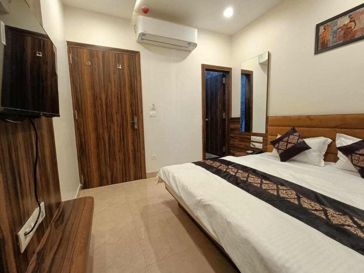 Hotel Vrinda Inn Udaipur Exterior foto