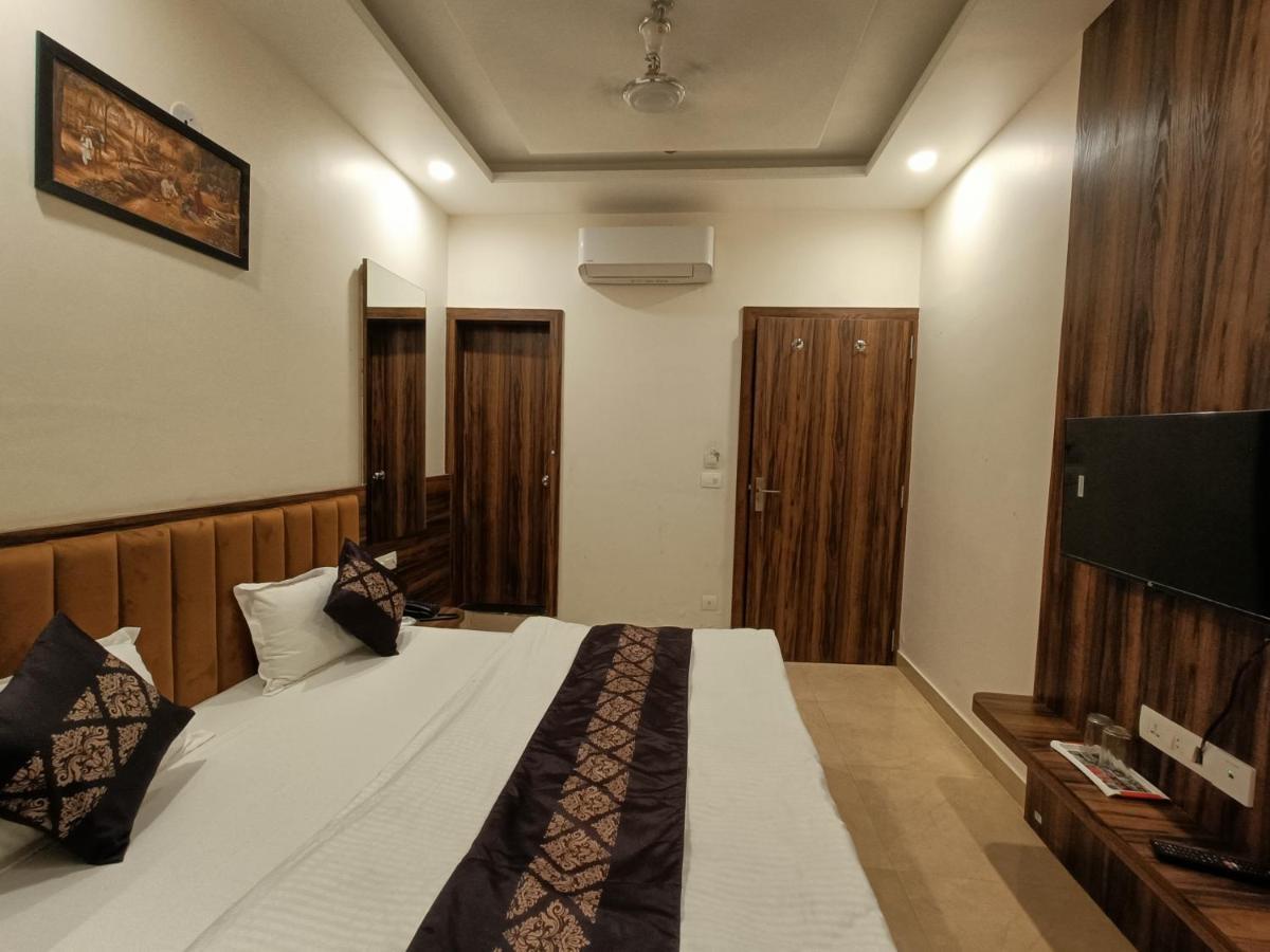 Hotel Vrinda Inn Udaipur Exterior foto