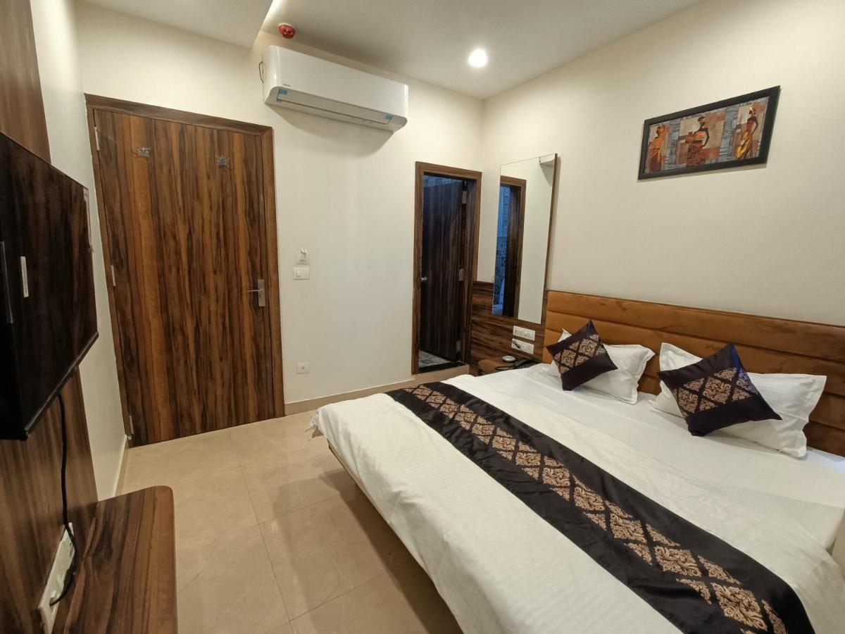 Hotel Vrinda Inn Udaipur Exterior foto