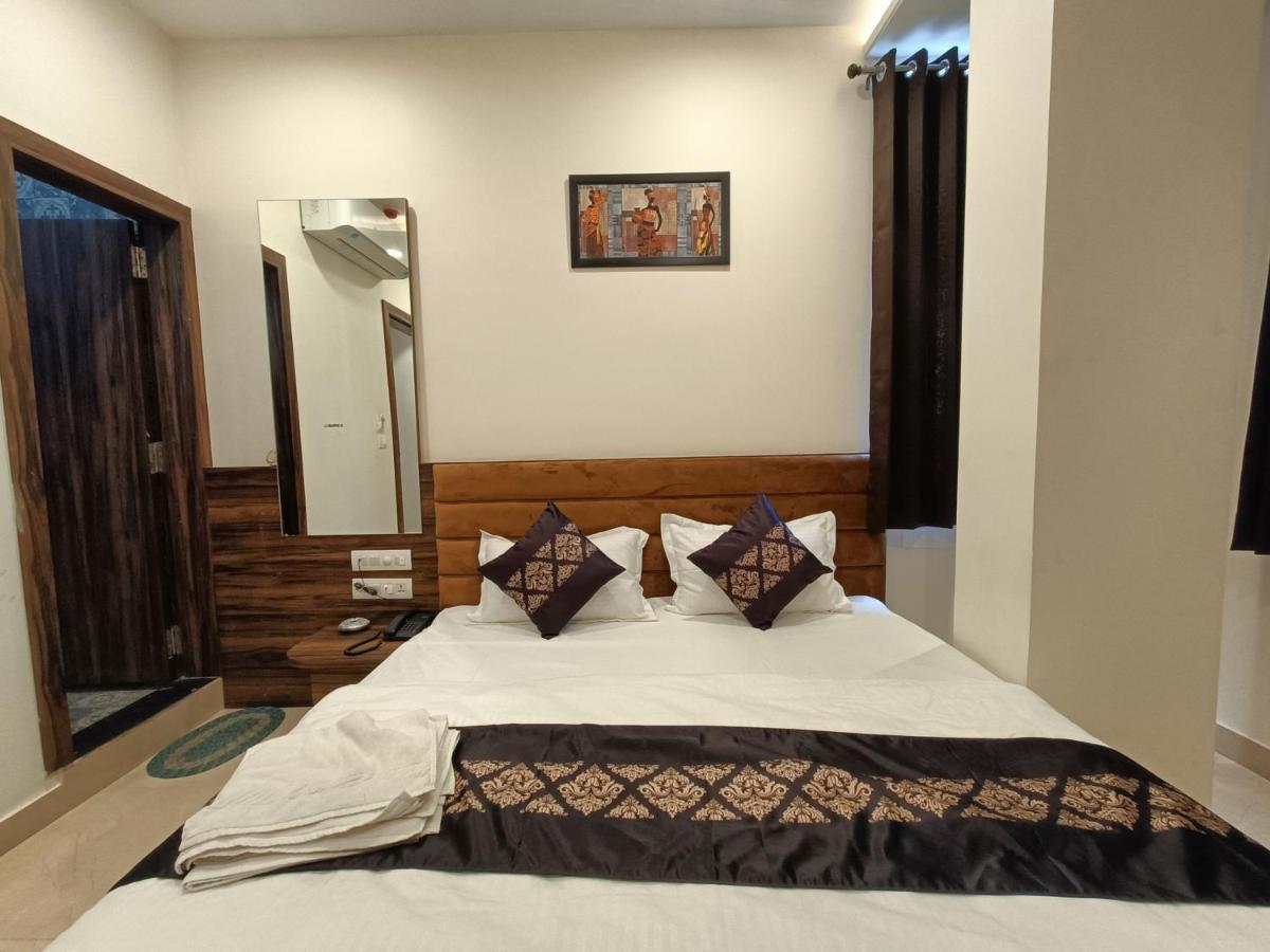 Hotel Vrinda Inn Udaipur Exterior foto