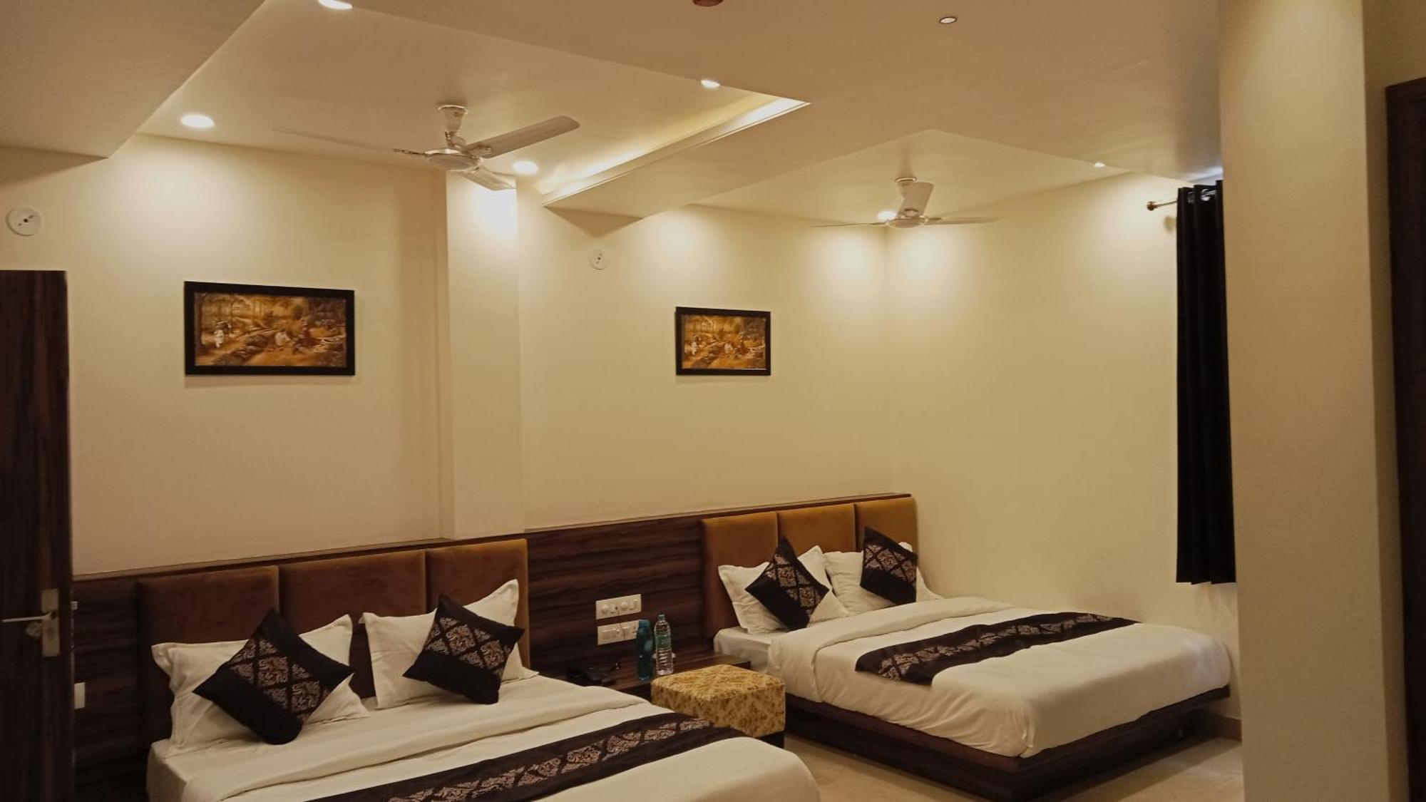 Hotel Vrinda Inn Udaipur Exterior foto